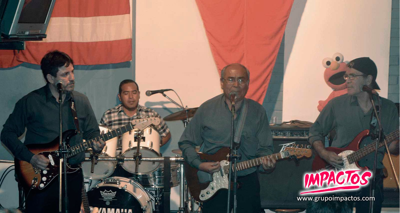 Jaime Pereda & Grupo IMPACTOS en el primer encuentro de bandas vintage